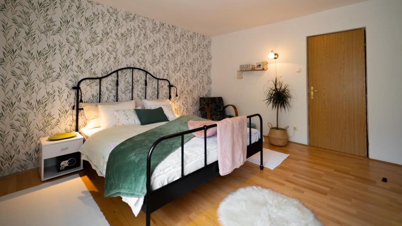 דלניצה Apartmani Gruzdovo מראה חיצוני תמונה